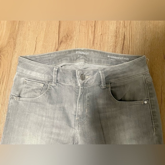 Authentic Motivi 🇮🇹 Skinny Jeans Gray Distressed Size 27👖 - Picture 2 of 4